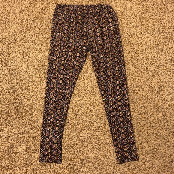 Super Cool! Tall n Curvy Lularoe Leggings - Picture 3 of 4